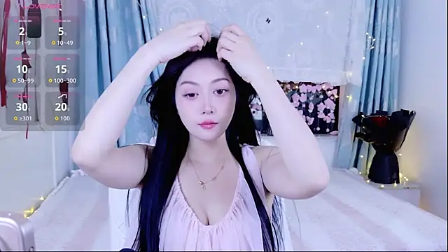LunaBonnie online show from 05-22-26, 12:25
