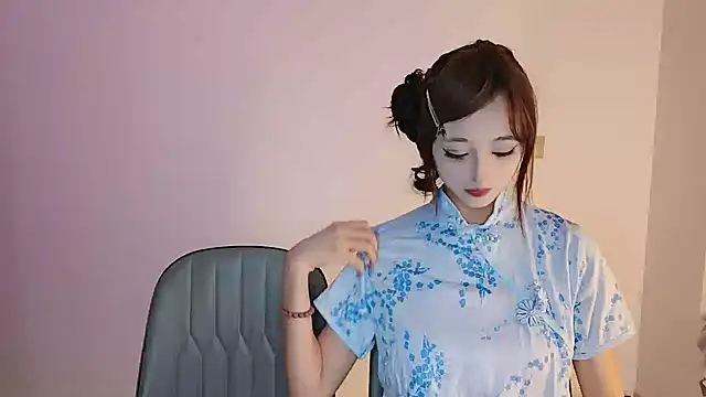 Zhizhi-99 online show from 06-12-26, 05:43