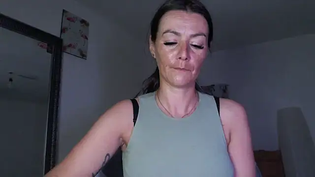 missydiorr10 online show from 05-12-26, 10:32