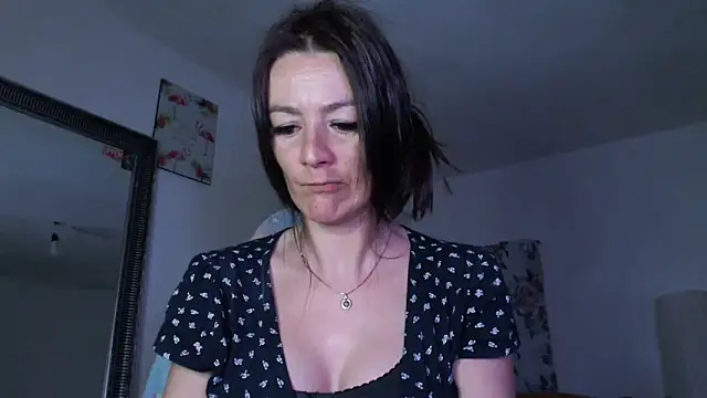 missydiorr10 online show from 05-08-26, 06:50
