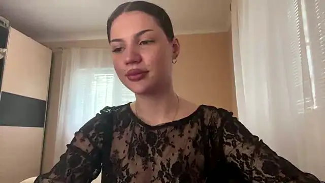 Snapshot of CrystalMuze chatting on 04-30-26, 01:40 CrystalMuze online show from 04-30-26, 01:40