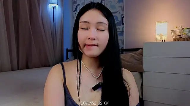 TeshaHeinsohn online show from 06-18-26, 01:49