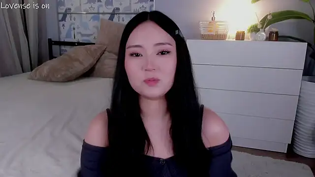 Snapshot of TeshaHeinsohn chatting on 05-24-26, 11:21 TeshaHeinsohn online show from 05-24-26, 11:21