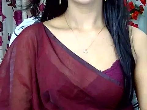 Snapshot of Alina_Nur chatting on 05-18-26, 03:06 Alina Nur online show from 05-18-26, 03:06