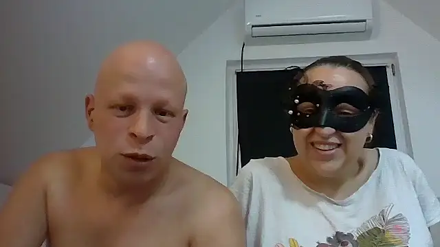 Nadine-wild online show from 06-07-26, 07:08