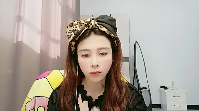 xiaoxiaohong030 online show from 06-07-26, 07:57