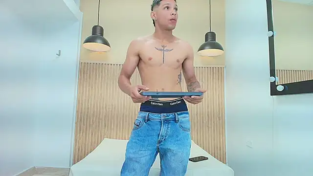 Brandon Mercuri online show from 04-27-26, 01:20