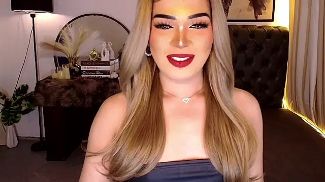 Snapshot of Empress_Candice chatting on 06-03-26, 02:33 Empress Candice online show from 06-03-26, 02:33
