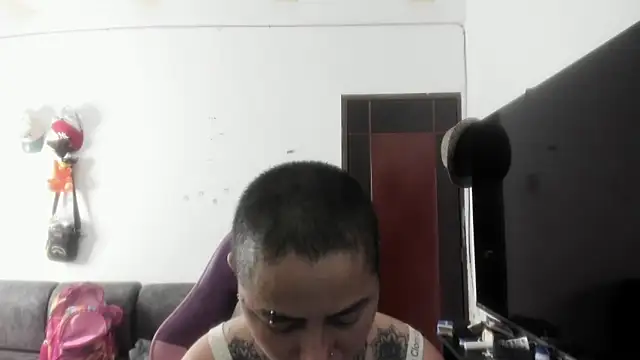 Snapshot of romina23 chatting on 04-30-26, 09:52 romina23 online show from 04-30-26, 09:52