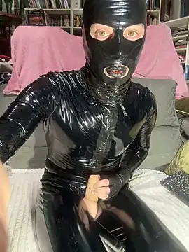 crazytranny online show from 05-12-26, 09:48