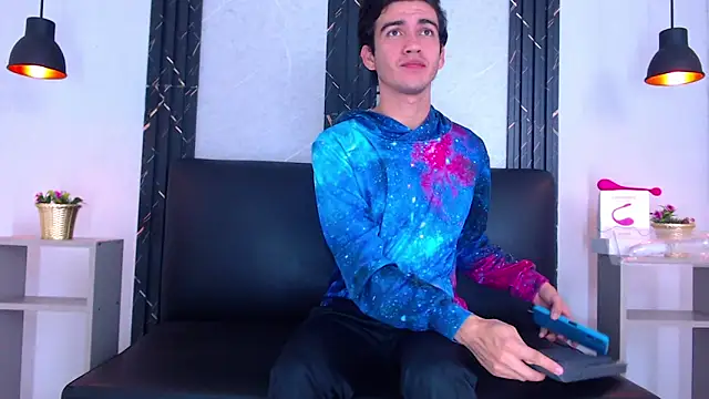 Feiccer Castquer online show from 05-11-26, 02:45