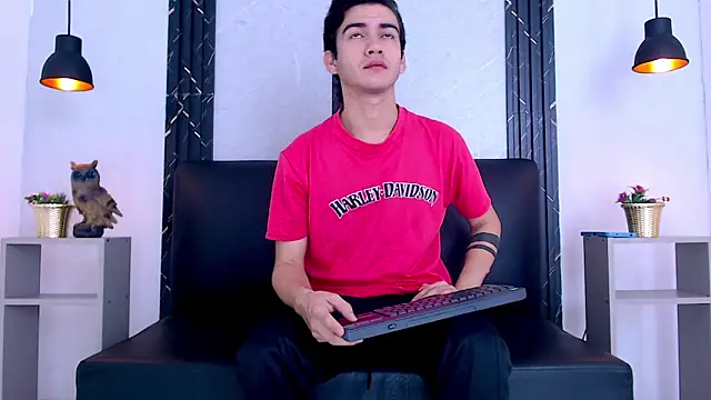 Feiccer Castquer online show from 05-14-26, 11:18