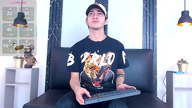 Feiccer Castquer online show from 05-18-26, 11:26
