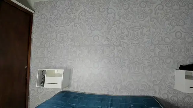 AxelAndCloe online show from 07-13-26, 04:45
