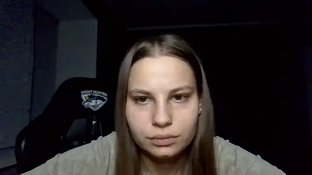  Linsyy ee  online show from 06-08-26, 08:09