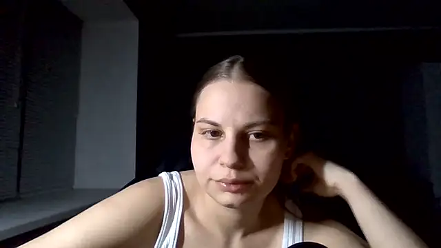  Linsyy ee  online show from 04-30-26, 06:04