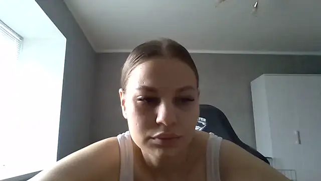 Linsyy ee  online show from 05-09-26, 09:23