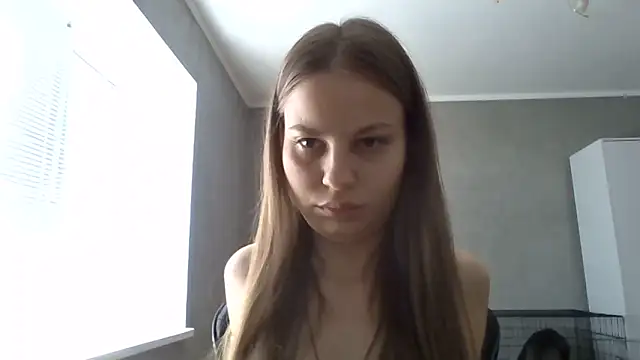  Linsyy ee  online show from 06-14-26, 09:32