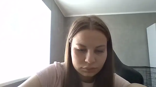  Linsyy ee  online show from 06-06-26, 09:36