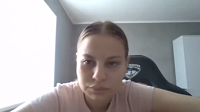  Linsyy ee  online show from 06-10-26, 08:37