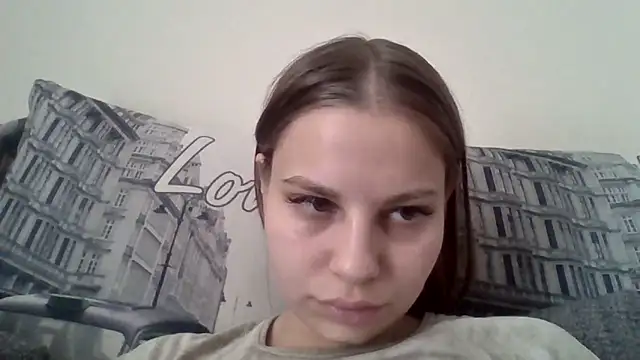  Linsyy ee  online show from 05-20-26, 12:02