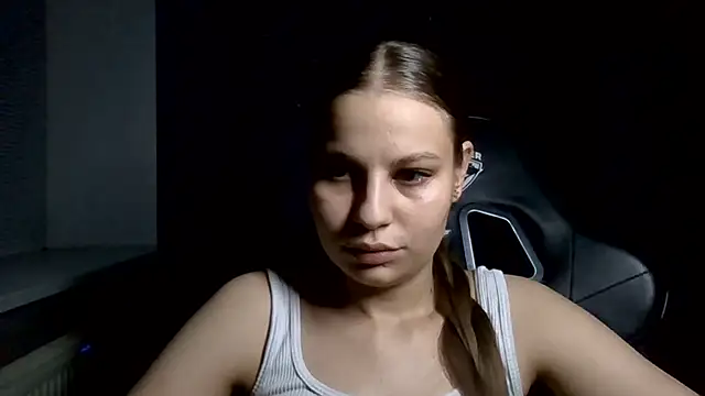  Linsyy ee  online show from 05-10-26, 09:38