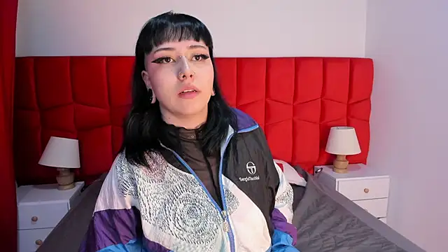 Anny cat online show from 04-25-26, 05:32