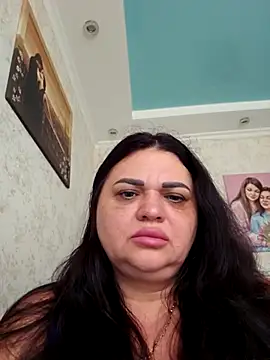 Snapshot of -CUTE-EVVIL- chatting on 05-18-26, 05:23 -CUTE-EVVIL- online show from 05-18-26, 05:23