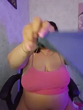 -CUTE-EVVIL- online show from 06-10-26, 07:15