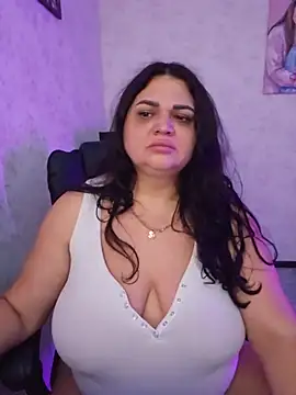 Snapshot of -CUTE-EVVIL- chatting on 05-26-26, 05:33 -CUTE-EVVIL- online show from 05-26-26, 05:33