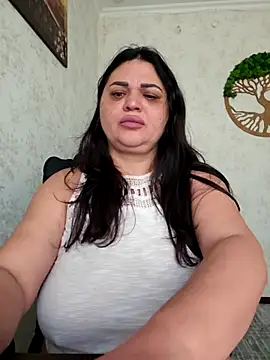 Snapshot of -CUTE-EVVIL- chatting on 05-08-26, 05:55 -CUTE-EVVIL- online show from 05-08-26, 05:55