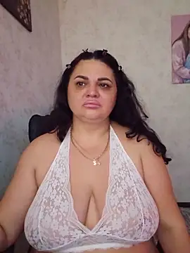 Snapshot of -CUTE-EVVIL- chatting on 06-07-26, 06:46 -CUTE-EVVIL- online show from 06-07-26, 06:46