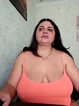 Snapshot of -CUTE-EVVIL- chatting on 05-20-26, 07:05 -CUTE-EVVIL- online show from 05-20-26, 07:05