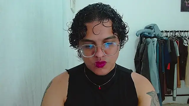 Diane exotic online show from 05-17-26, 01:27