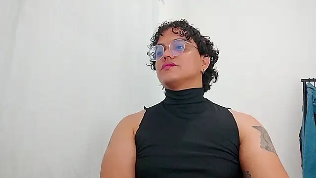 Diane exotic online show from 04-28-26, 02:27