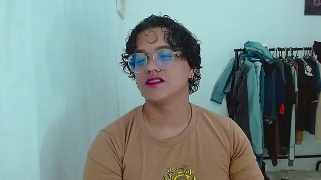 Diane exotic online show from 05-18-26, 12:22