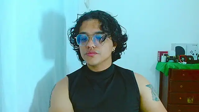 Diane exotic online show from 07-10-26, 07:19