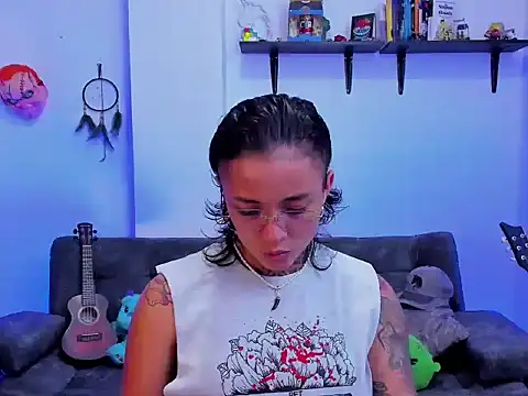 Sam Bartonn online show from 05-22-26, 02:20