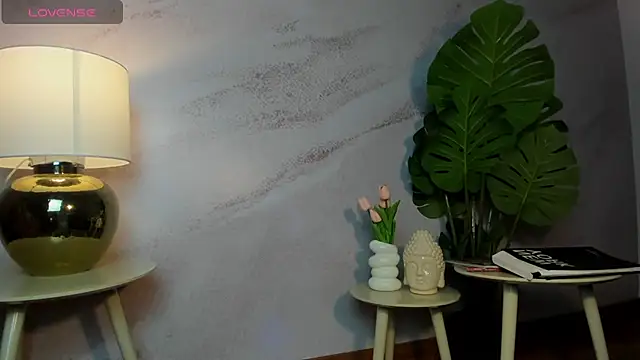 Snapshot of Iam_Caami_ chatting on 06-12-26, 07:00 Iam Caami online show from 06-12-26, 07:00