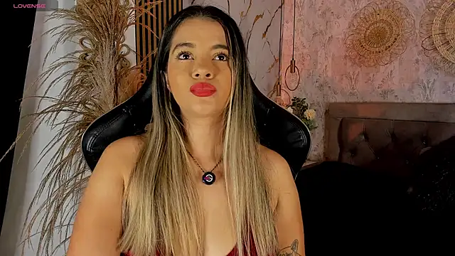 Leidy 2026 online show from 05-11-26, 01:01