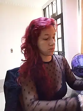 Escarleth 69 online show from 05-30-26, 11:49