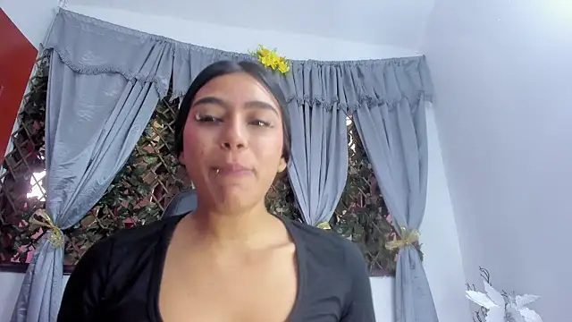 Sofia Browm online show from 06-07-26, 06:57