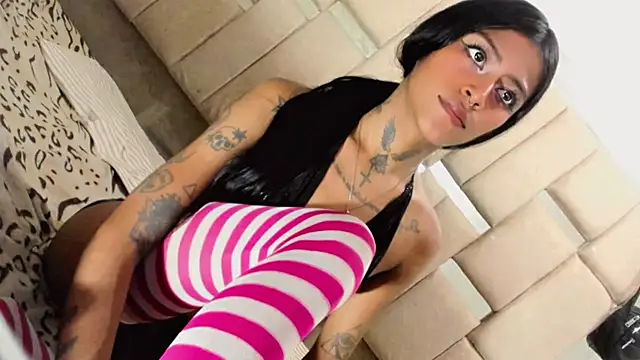 Snapshot of angel_dolltsx chatting on 07-13-26, 11:26 angel dolltsx online show from 07-13-26, 11:26
