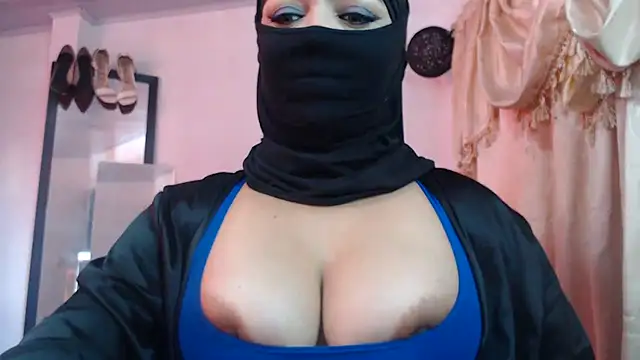 nadia  abaud online show from 07-17-26, 09:45