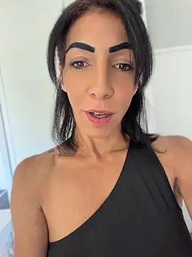 Yasmiinee online show from 06-07-26, 10:09