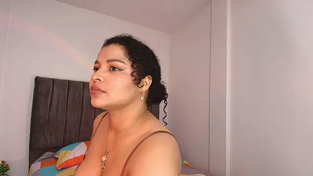 Nerea- online show from 05-17-26, 02:33
