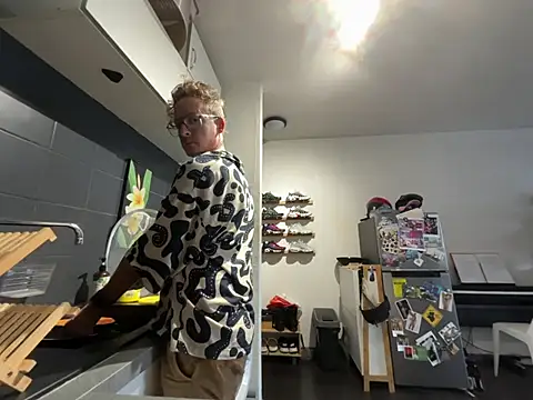 BlondieVelvet online show from 05-11-26, 12:01