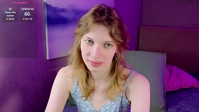 Emily Cartex online show from 06-15-26, 05:51
