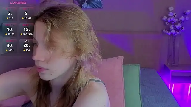 Emily Cartex online show from 07-17-26, 05:59