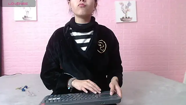 majumei online show from 06-03-26, 04:57
